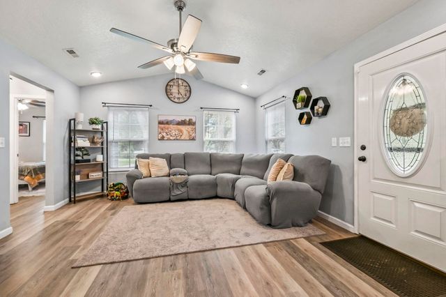 1842 Spivey Ave., Conway, SC 29527