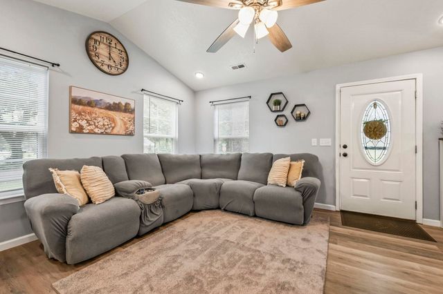 1842 Spivey Ave., Conway, SC 29527