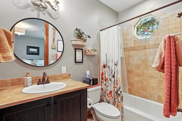 974 W Riverview Dr, Idaho Falls, ID 83401