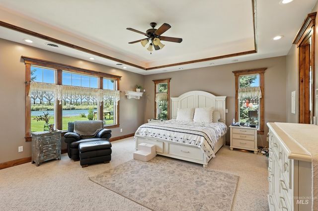 974 W Riverview Dr, Idaho Falls, ID 83401