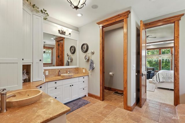 974 W Riverview Dr, Idaho Falls, ID 83401