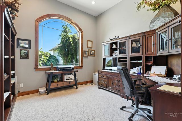 974 W Riverview Dr, Idaho Falls, ID 83401