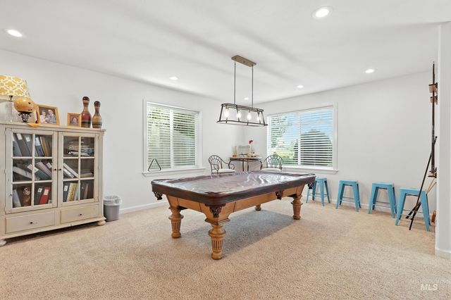 974 W Riverview Dr, Idaho Falls, ID 83401