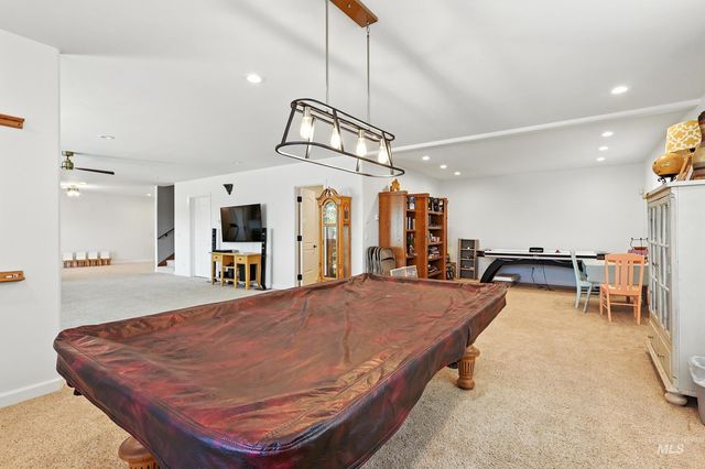 974 W Riverview Dr, Idaho Falls, ID 83401