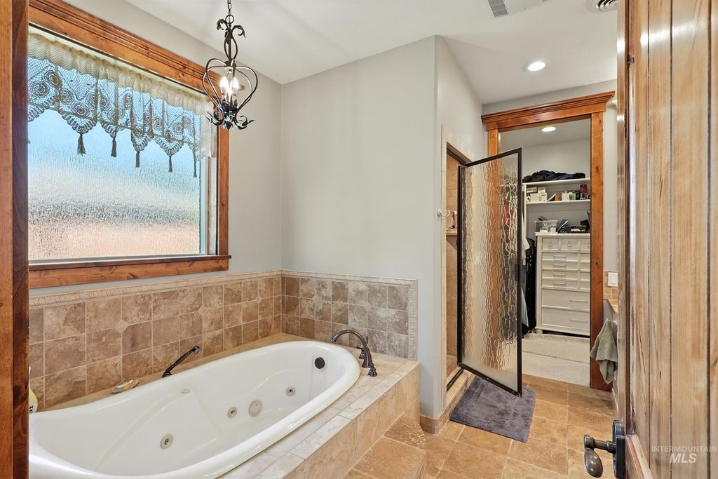 974 W Riverview Dr, Idaho Falls, ID 83401 photo 14