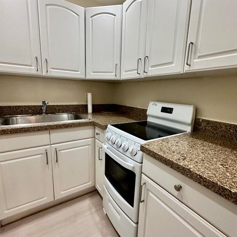 815 Middle River Drive 110, Fort Lauderdale, FL 33304