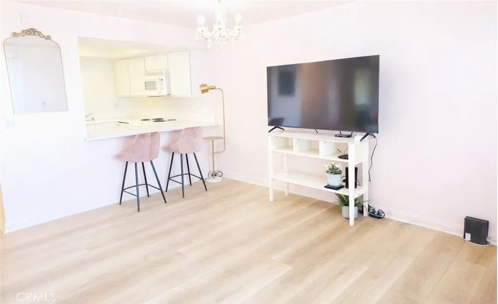 4132 E Mendez 106, Long Beach, CA 90815