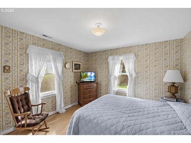 2277 COUGAR CREEK Rd, Oakland, OR 97462