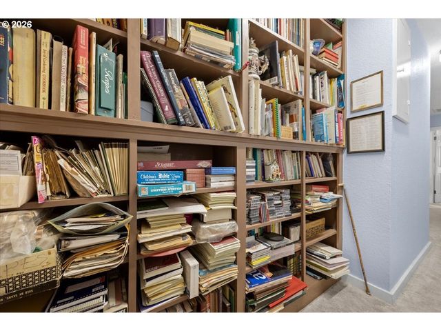 2277 COUGAR CREEK Rd, Oakland, OR 97462