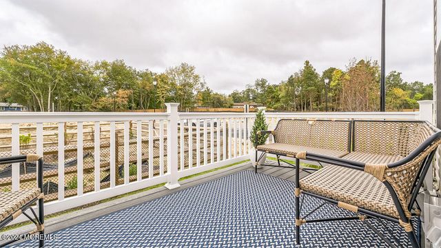 54 Victoria Gardens Square, Neptune Township, NJ 07753