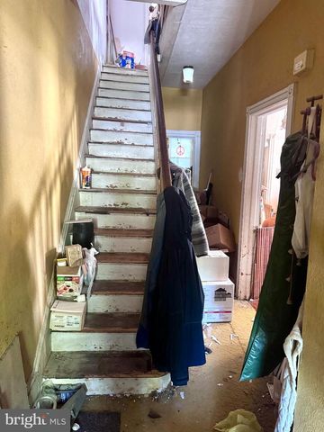 218 HILLSIDE AVE, Jenkintown, PA 19046