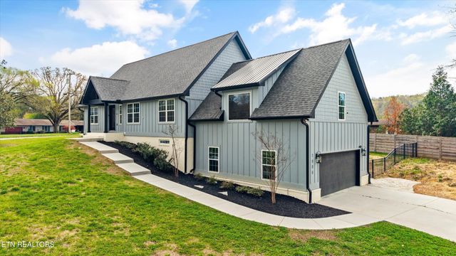 1000 Perch Drive, Knoxville, TN 37922