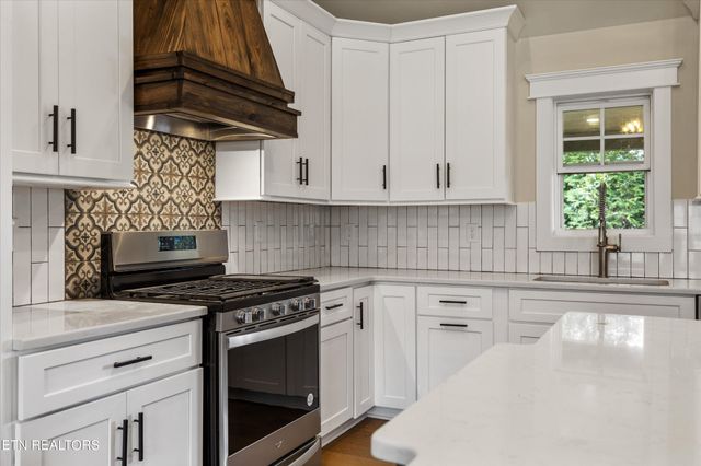 1000 Perch Drive, Knoxville, TN 37922