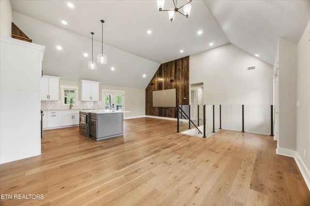 1000 Perch Drive, Knoxville, TN 37922