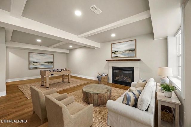 1000 Perch Drive, Knoxville, TN 37922