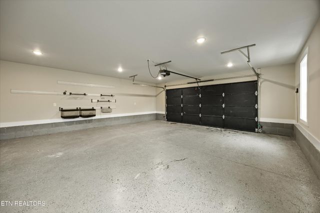 1000 Perch Drive, Knoxville, TN 37922