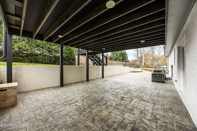 1000 Perch Drive, Knoxville, TN 37922