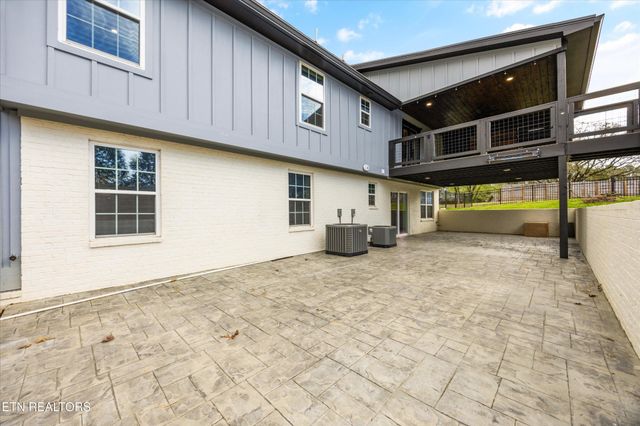 1000 Perch Drive, Knoxville, TN 37922