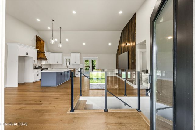 1000 Perch Drive, Knoxville, TN 37922