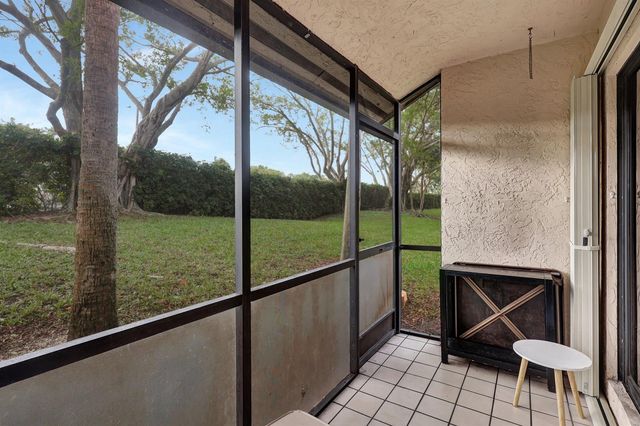 14 Via De Casas Sur 104, Boynton Beach, FL 33426