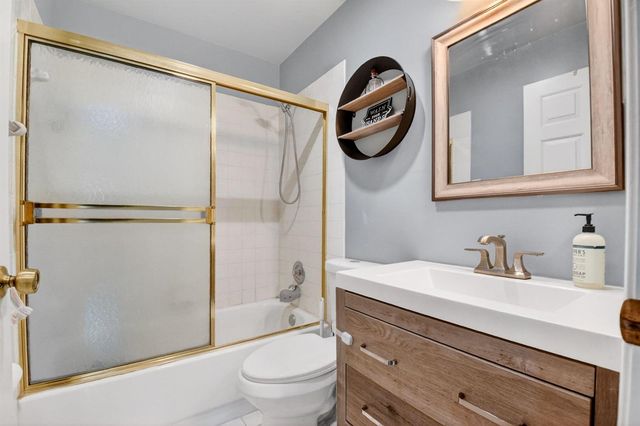 14 Via De Casas Sur 104, Boynton Beach, FL 33426