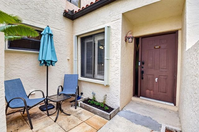 14 Via De Casas Sur 104, Boynton Beach, FL 33426
