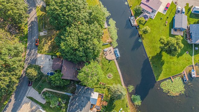 11422 Lakeshore Drive, Lakeview, MI 48850