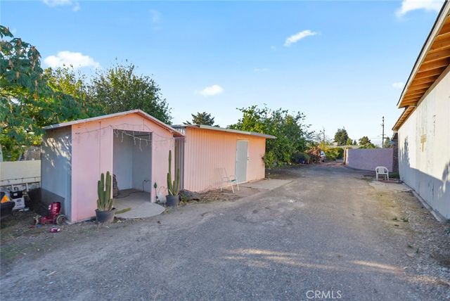 7685 Walnut Avenue, Winton, CA 95388