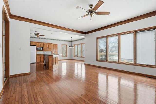 1704 Summit Hill Circle, Lee's Summit, MO 64081