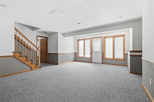 1704 Summit Hill Circle, Lee's Summit, MO 64081