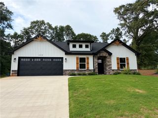 135 Westwood Circle, Anderson, SC 29621