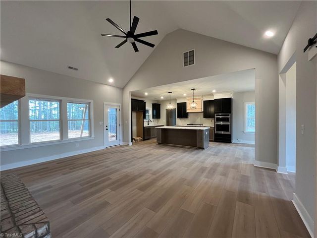 135 Mockwood Farms Lane, Lexington, NC 27295