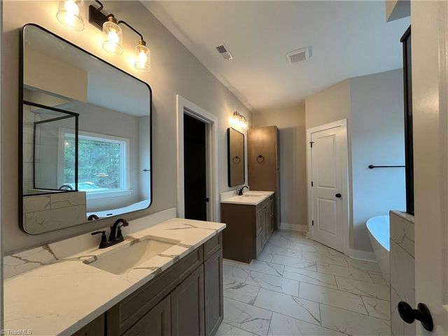 135 Mockwood Farms Lane, Lexington, NC 27295