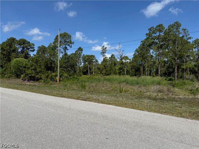 1013 Grant BLVD, Lehigh Acres, FL 33974