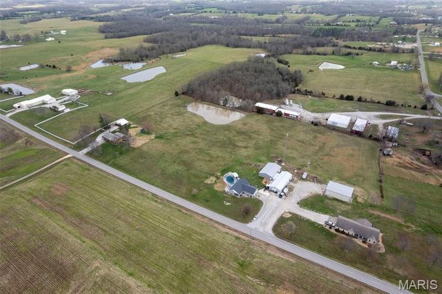 7633 Highway F, Perryville, MO 63775