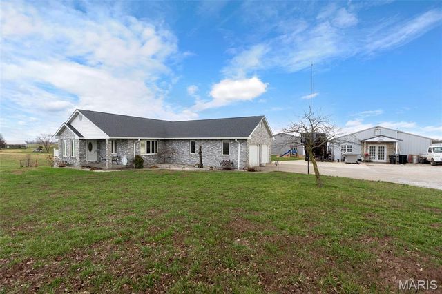 7633 Highway F, Perryville, MO 63775