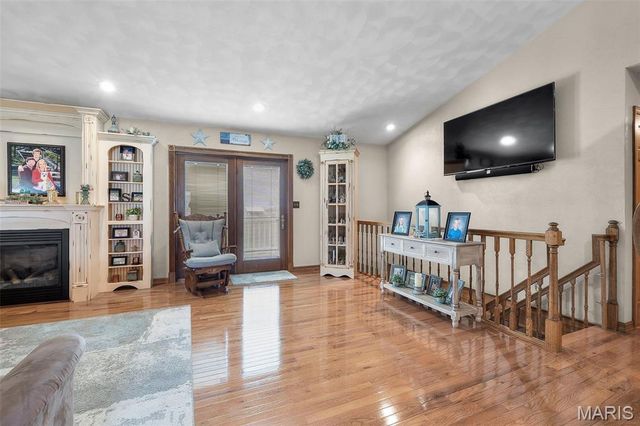 7633 Highway F, Perryville, MO 63775