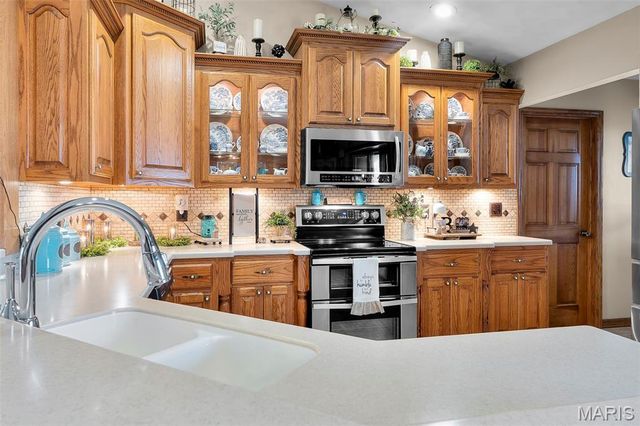 7633 Highway F, Perryville, MO 63775