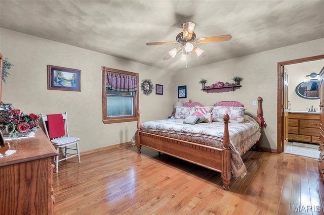 7633 Highway F, Perryville, MO 63775