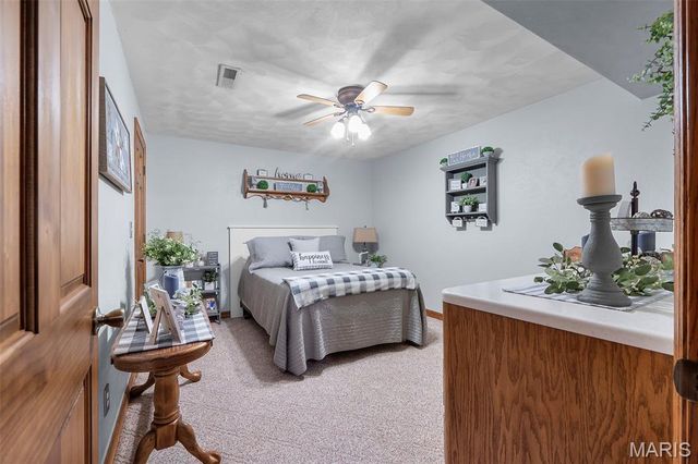 7633 Highway F, Perryville, MO 63775