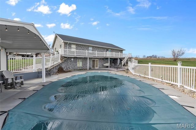 7633 Highway F, Perryville, MO 63775