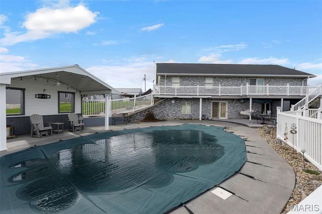 7633 Highway F, Perryville, MO 63775