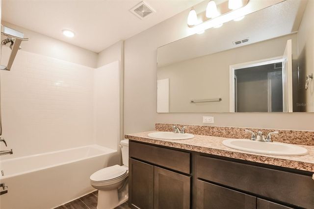 1926 BELL CREEK LOOP, Fruitland Park, FL 34731
