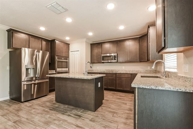 1926 BELL CREEK LOOP, Fruitland Park, FL 34731