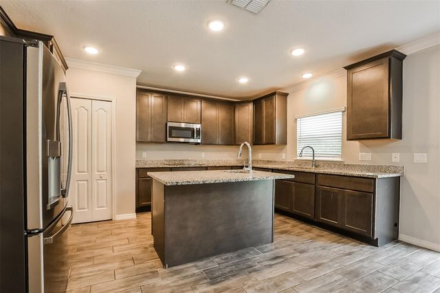 1926 BELL CREEK LOOP, Fruitland Park, FL 34731
