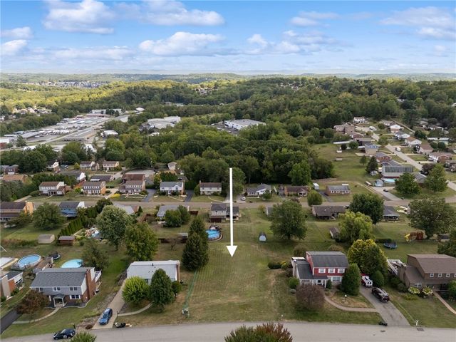 0 Adrian Dr, Hempfield Twp, PA 15601