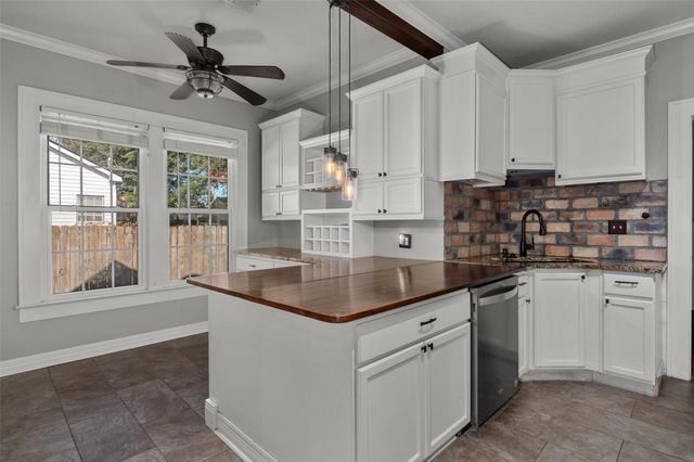 3423 Broadmoor Boulevard, Shreveport, LA 71105