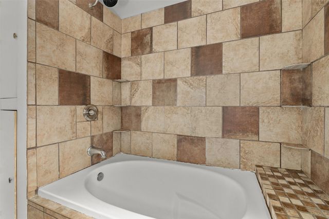 3423 Broadmoor Boulevard, Shreveport, LA 71105