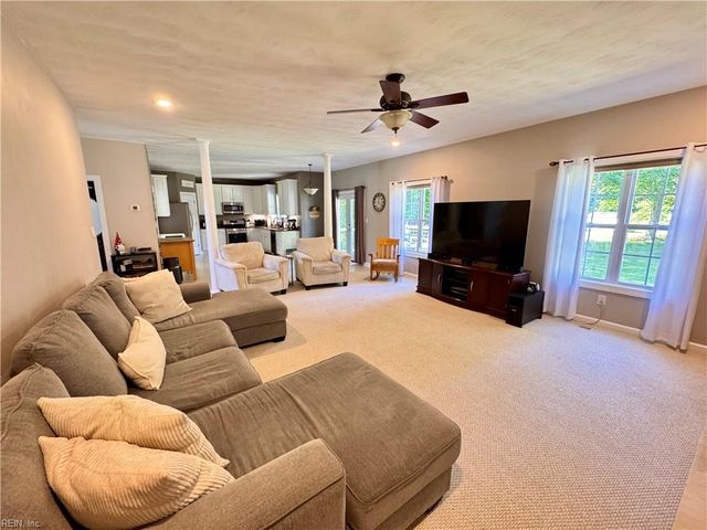 104 Woodhaven DR, Suffolk, VA 23435