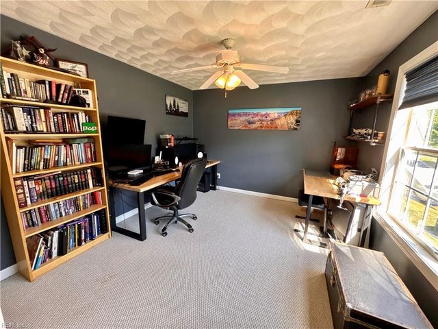 104 Woodhaven DR, Suffolk, VA 23435